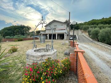 Casa indipendente a Casalbore