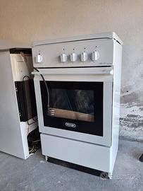 Cucina a gas de Longhi 4 fuochi completa di forno