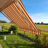 Tenda da sole da esterno.