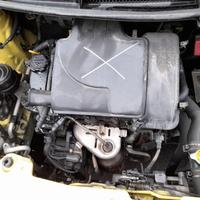 SEMIASSE ANT. DX. TOYOTA YARIS (JAPAN) «II» (2006)