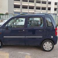 Auto Opel Agila