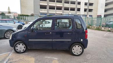 Auto Opel Agila