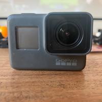 GoPro Hero 5 black con accessori