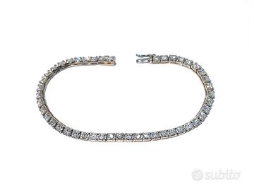 Bracciale tennis in oro bianco e diamanti