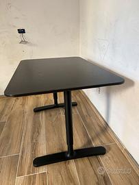 scrivania da ufficio BEKANT IKEA