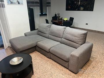 Divano Polttone sofà grigio con chaise longue
