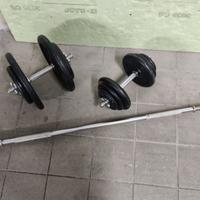 Bilanciere, manubri corti e 10 dischi in ghisa