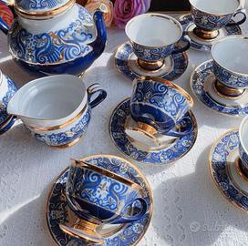 Abiti interi da tazza di caffè