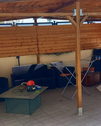 PERGOLA   AUTOPORTANTE   IN   LEGNO 570 x 280