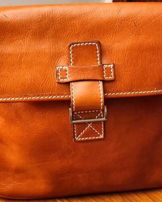 Borsa in vero cuoio con tracolla