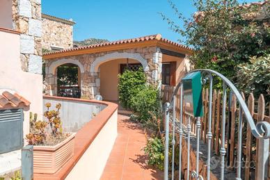 Villa tutti i confort Lu Fraili/ Punta Aldia