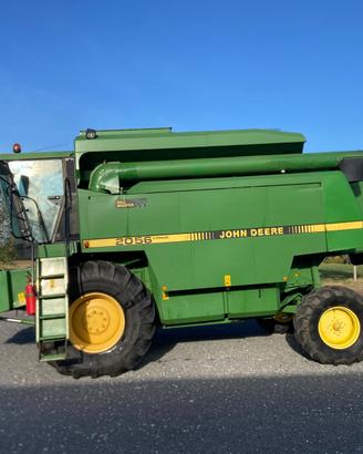 Mietitrebbia John Deere 2056 Hill master