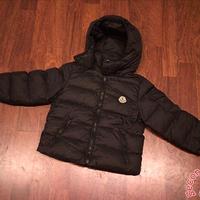 Giubbotto piumino Moncler 2 Anni