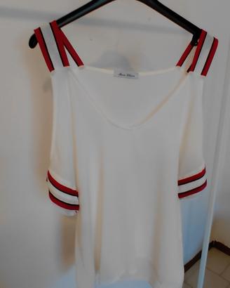 t shirt bianca  /rossa con spalle scoperte