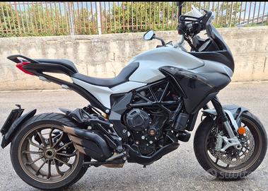 MV AGUSTA TURIRSMO VELOCE LUSSO