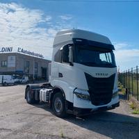 Iveco S Way 460 4x4 trattore