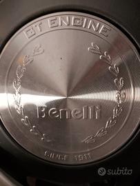 Moto Benelli TRK 502