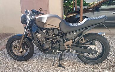 Suzuki GSX 750F restauro completo