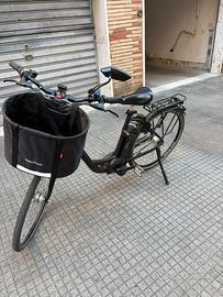 e-bike elettrica Kalkhoff city bike nera