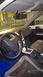 Volvo v50 2005