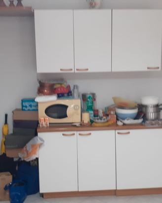 cucina lineare.