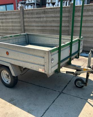 Carrello rimorchio auto