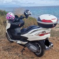 Suzuki Burgman 400 del 2010 bianco