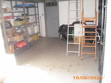 BOX AUTO in Via Pompeo de Ruggiero, n.8