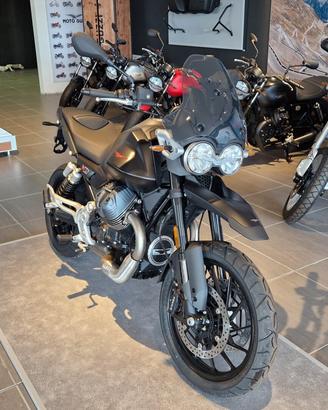 Moto Guzzi V85 Strada