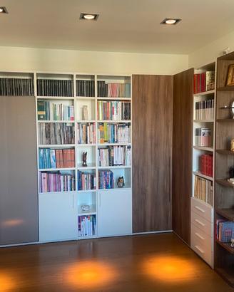 Studio completo libreria e scrivania