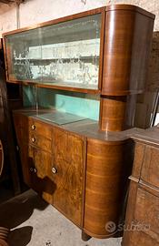 Credenza con vetri serigrafati