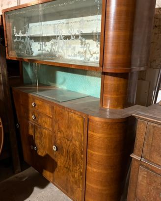 Credenza con vetri serigrafati