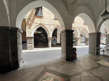 NEGOZIO A CHIAVARI