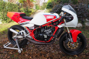 Yamaha TZR con motore RD 350