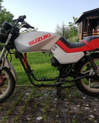 Suzuki GS 550 Katana