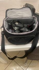 Macchina fotografica Canon EOS 2000D