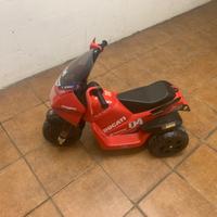 Moto DUCATI batteria