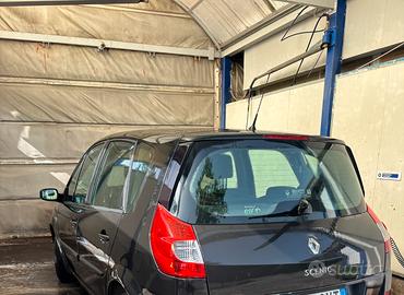 Renault scenic 1,5 diesel 2008