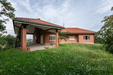 Panoramica villa indipendente libera su 4 lati