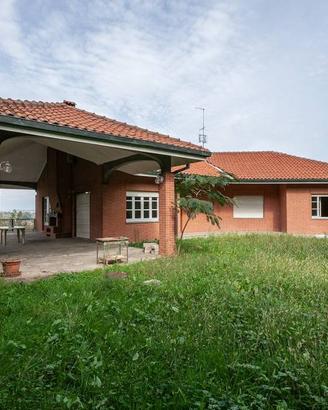 Panoramica villa indipendente libera su 4 lati