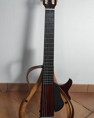 CHITARRA YAMAHA SILENT  + AMPLIFICATORE 