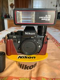 Nikon F3 hp con flash e motore