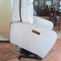 poltrona elettrica reclinabile