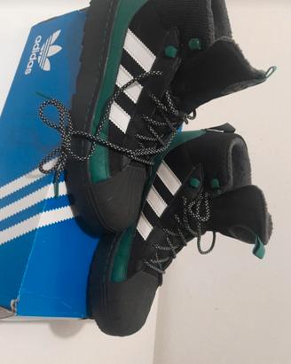 Scarpe Adidas ragazzo n. 40
