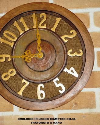 Orologi in legno