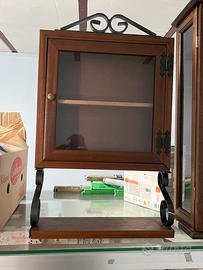 Vetrinetta in legno