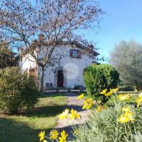 VILLA SINGOLA A TARANO