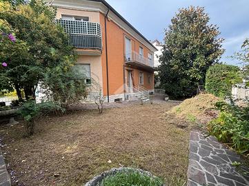 PORZIONE DI TRIFAMILIARE A FORLÌ