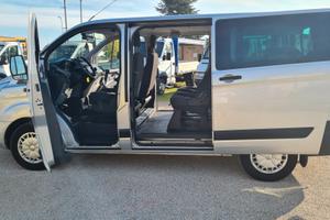Ford transit custom 8 posti vettura