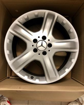 Set 4 Cerchioni Originali 19" Mercedes-Benz